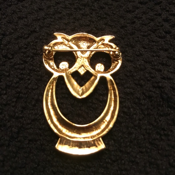 Avon Wise Eyes Gold Tone Openwork Owl Brooch Pin - Picture 2 of 4